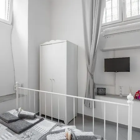 Trastevere Rome's Heart Charming & Cozy Apartmán *